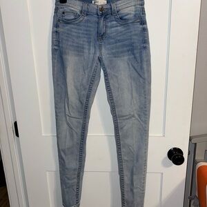 Mudd Women's Light Blue Skinny Jeans